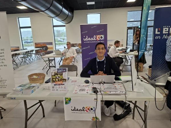 Stand%20idealCO